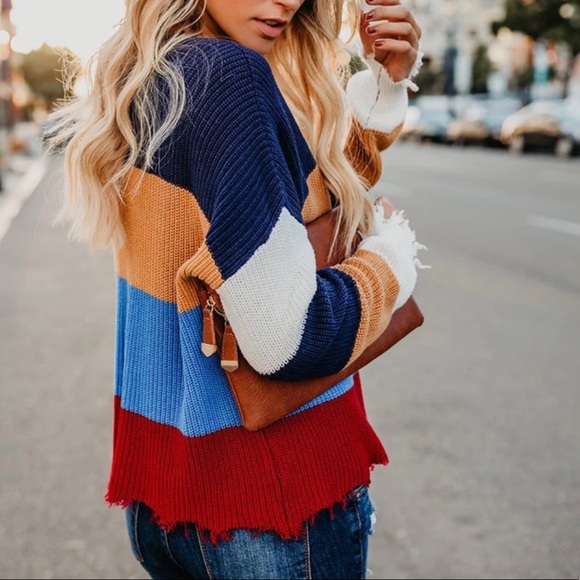 Frayed Colorblock Sweater - Picture 2 of 8